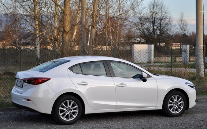 Mazda 3 cena 68800 przebieg: 90000, rok produkcji 2018 z Tarnobrzeg małe 781